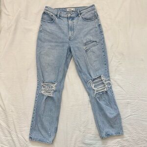 Abercrombie Curve Love 90's Straight Ultra High Rise Jeasn
